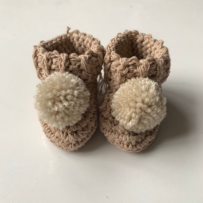 Organic cotton pom pom booties: Olive / Oatmeal