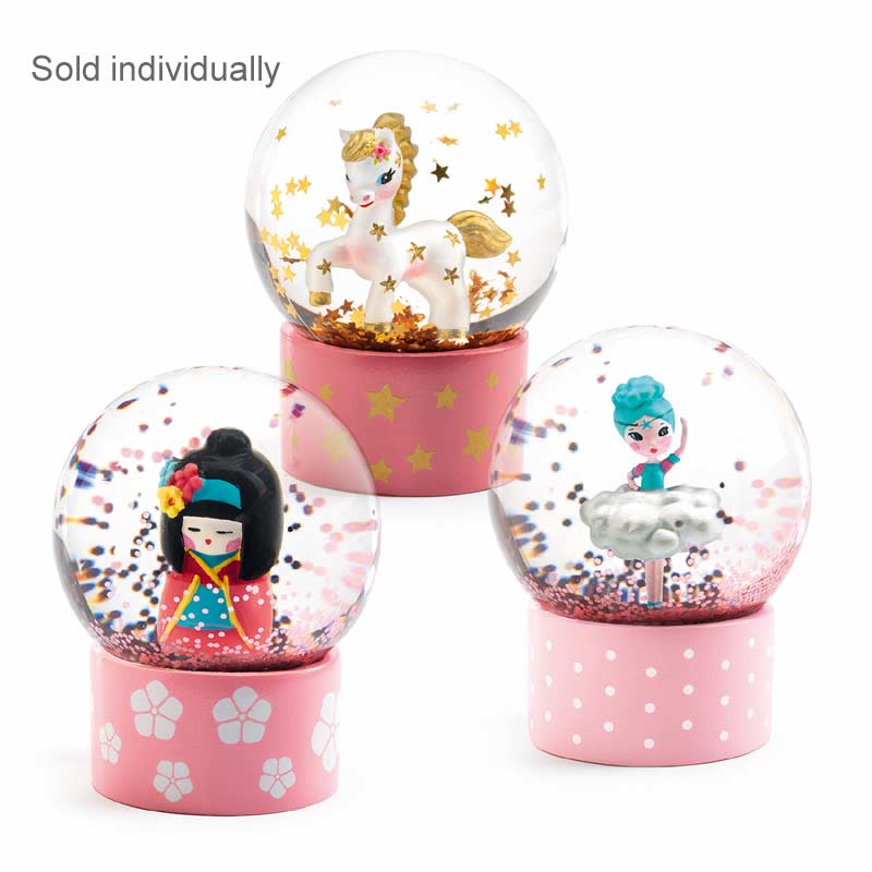 Djeco So Cute Snow Globe