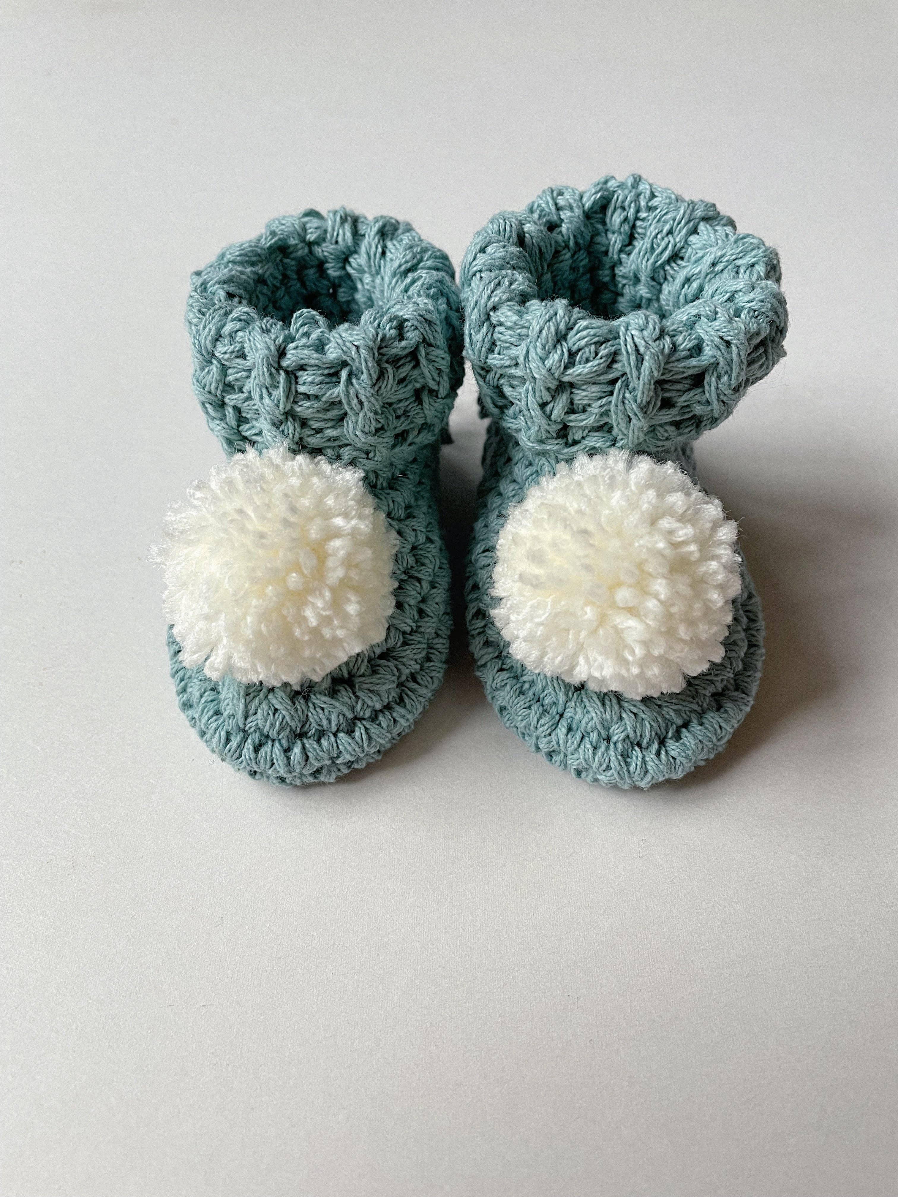 Organic cotton pom pom booties: Chalky Pink / Oatmeal